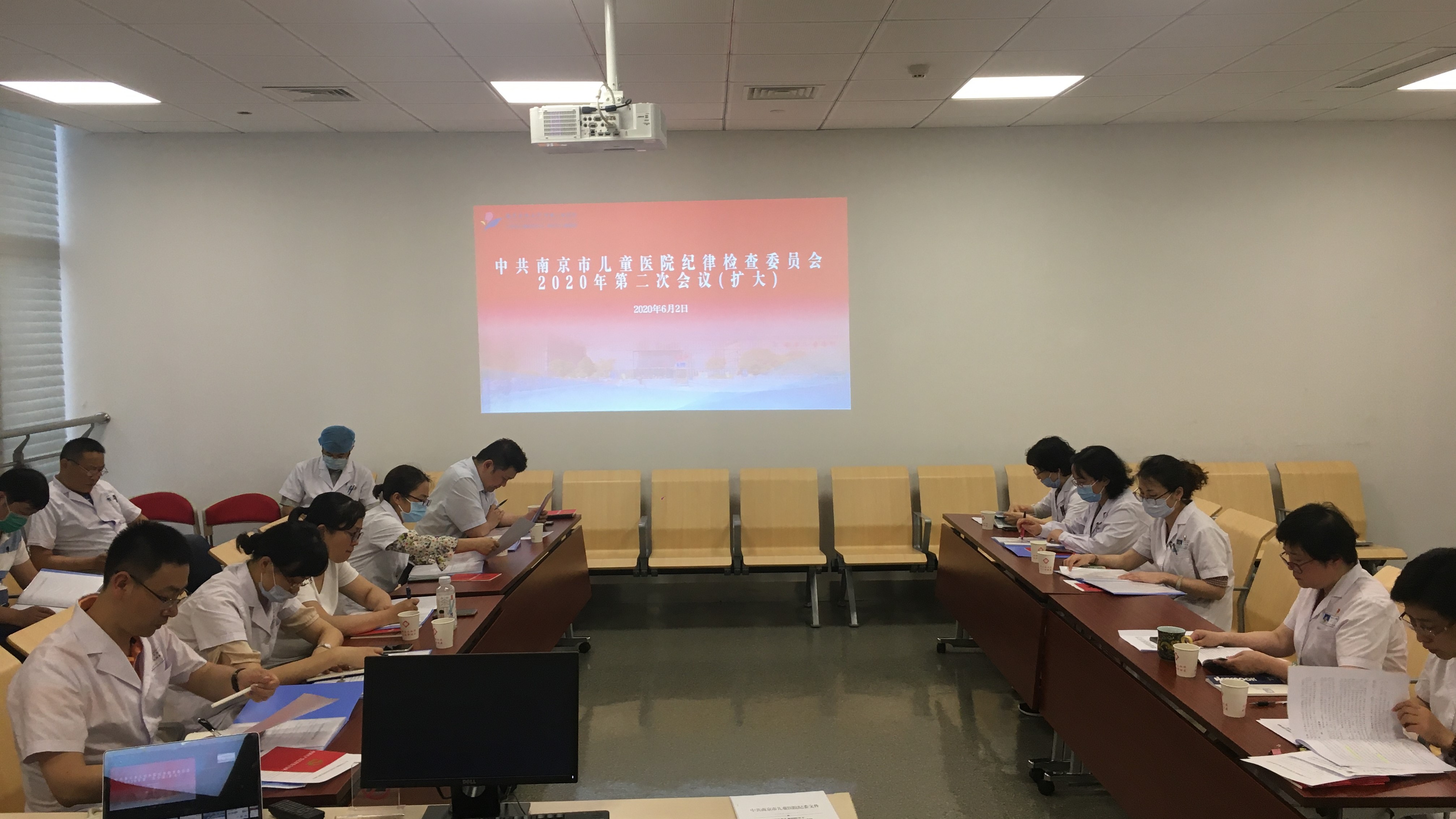 通讯稿照片.jpg